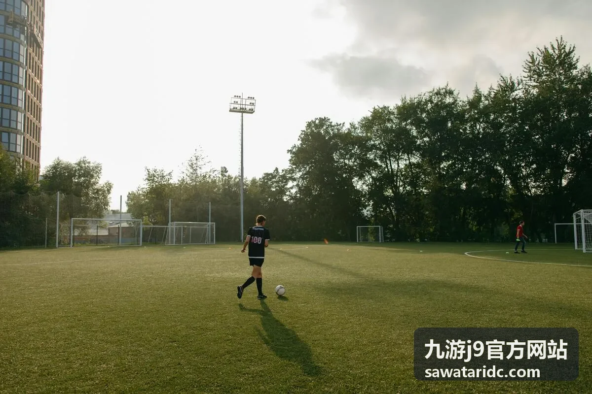 九游j9官方网站账号与咨询服务场景